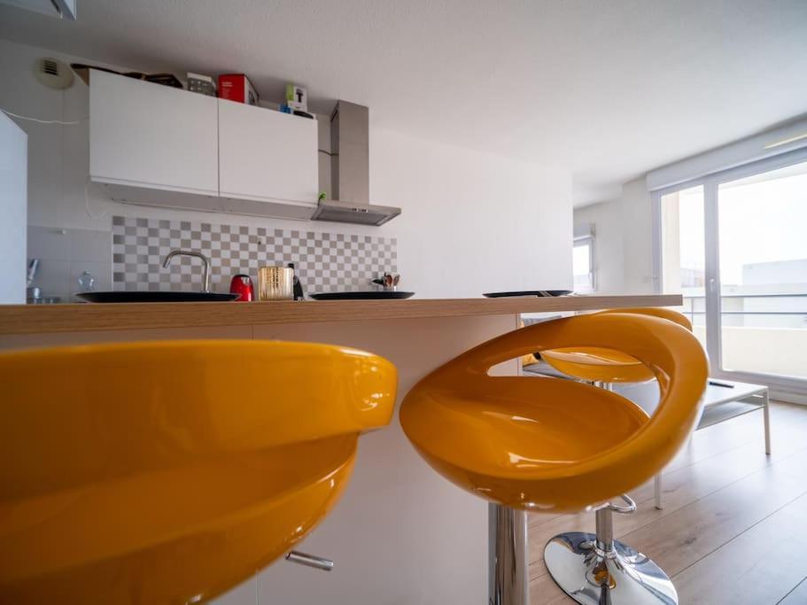 Appartement Tout Equipe Climatise Terrasse Hopital De La Timone Marsiglia Esterno foto